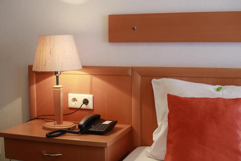 דיסלדורף Hotel Weidenhof מראה חיצוני תמונה